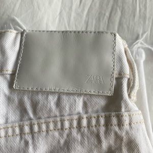 Zara white jeans in perfect condition